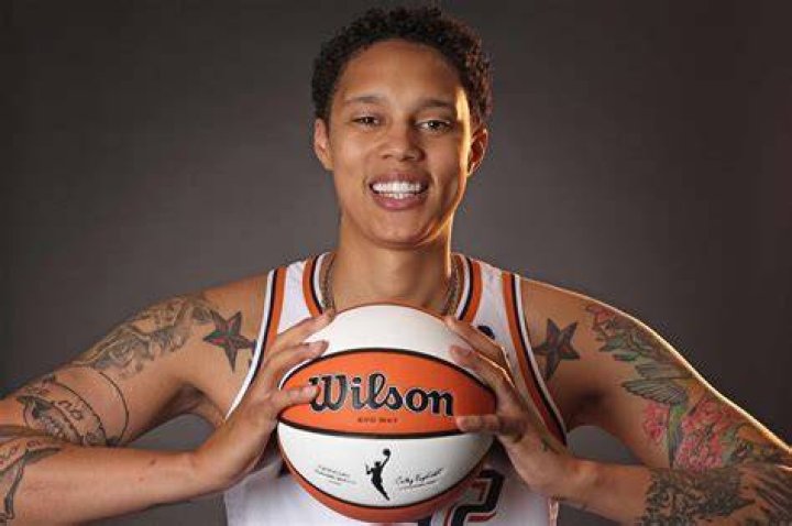 Brittney Griner continues to mature as Mercury rout Storm