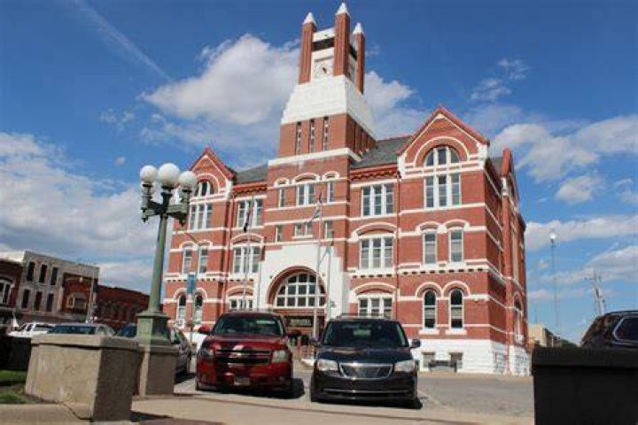 Find Jesse Voss In Oskaloosa, Iowa: Trusted Information